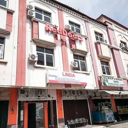 레드도어즈 니어 팔렘방 스퀘어 몰 2 호텔 외부 사진